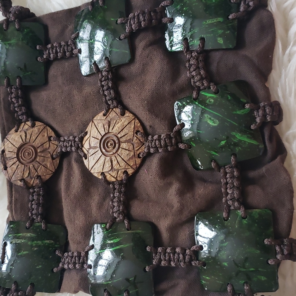 Coconut Shell Purse - Picture 2 of 9